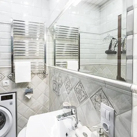 Kulisha 4 アパート *